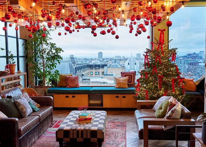 In Luxury hotels Treehouse London