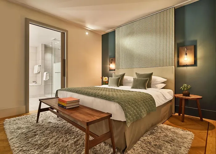 Boutique hotel only: Hyatt Regency Amsterdam