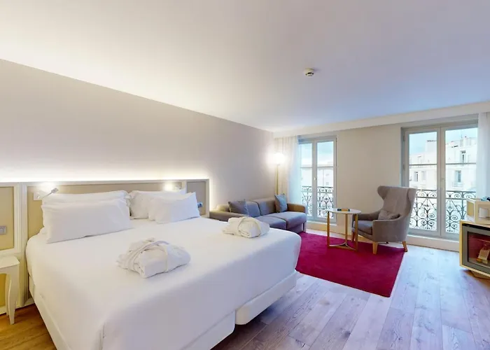 Hotel with view: Nh Collection Marseille