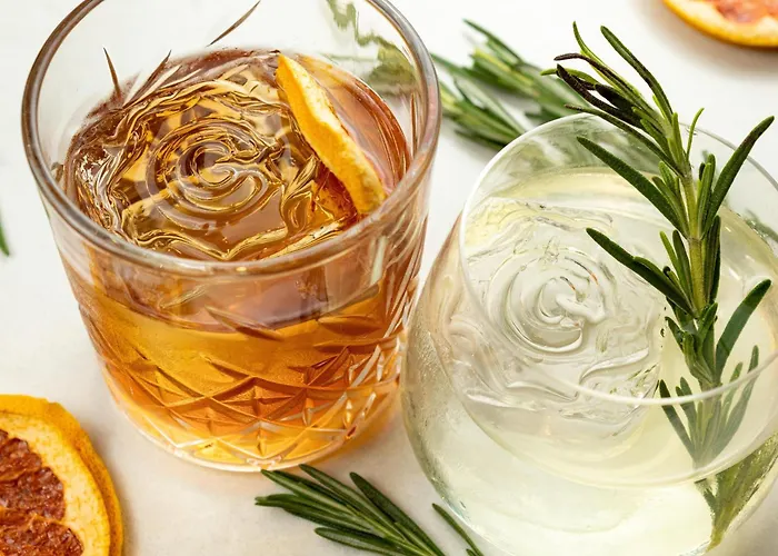 Hotel with view: The Waldorf Hilton