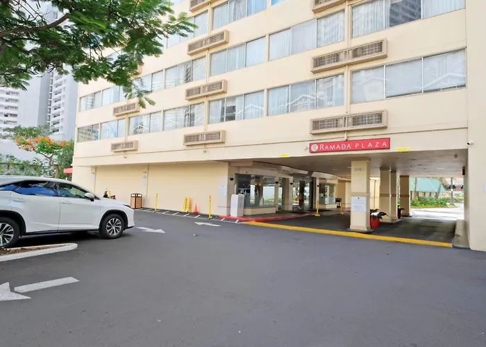 3 star hotels Ramada Plaza By Wyndham Waikiki