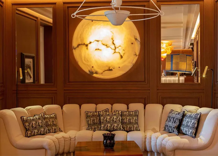 5 star hotel: Hotel Montera Madrid, Curio Collection By Hilton