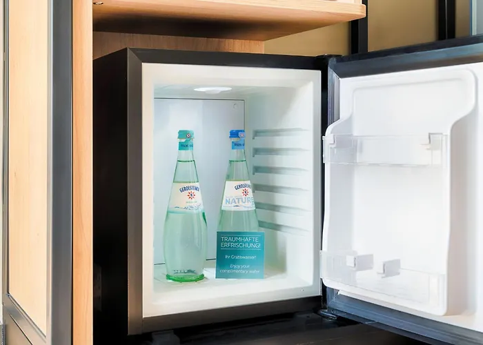 Central hotel: Premier Inn Hamburg City Klostertor