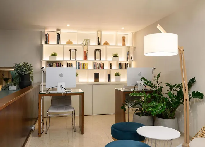 Luxury hotel only: Melia Lisboa Oriente Hotel