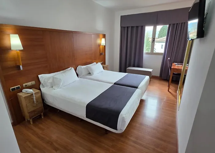 Cheap hotels Saylu