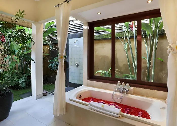 Villa with pool Buah Bali s