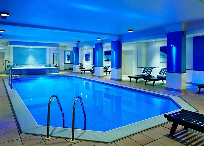 Golf hotels Delta s By Marriott Birmingham