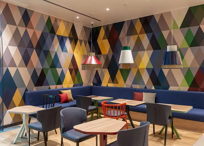 Hampton By Hilton City North