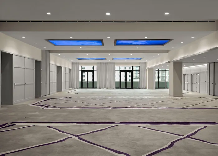 Animaux admis Dua Miami, Autograph Collection