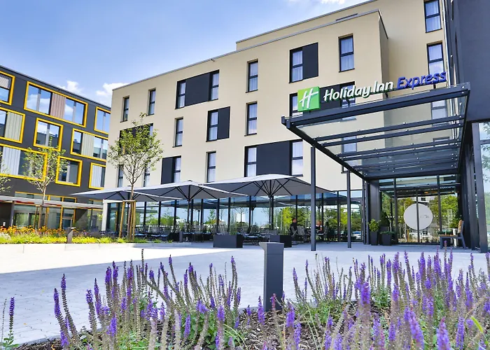 3 SterneHotel Holiday Inn Express Karlsruhe - City Park By Ihg