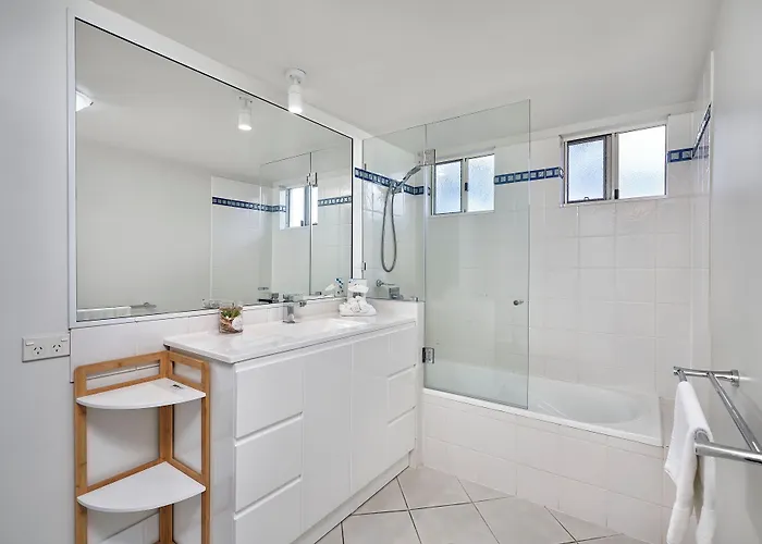 North Cove Waterfront Suites