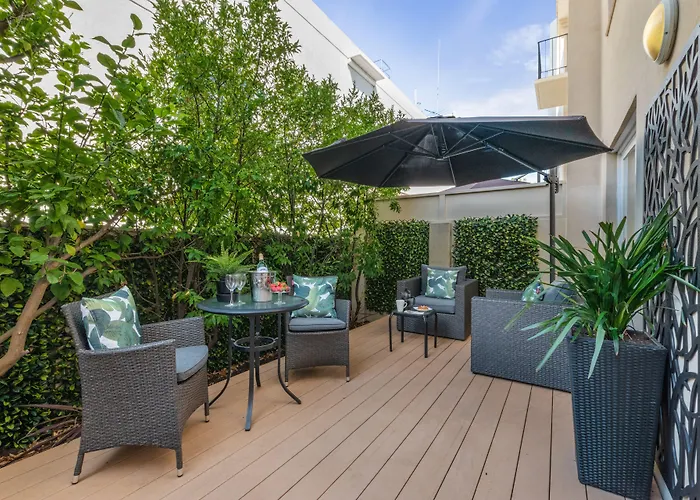The Peninsula Riverside Serviced Apartments