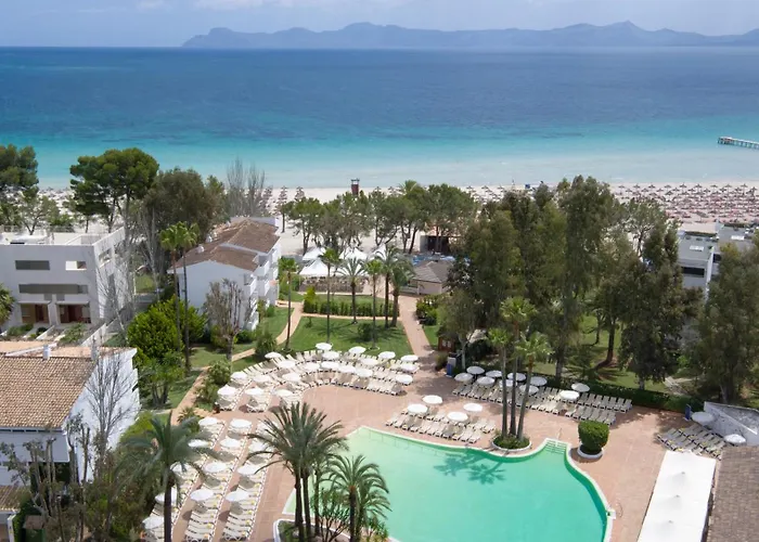 Hotel met uitzicht: Iberostar Waves Ciudad Blanca