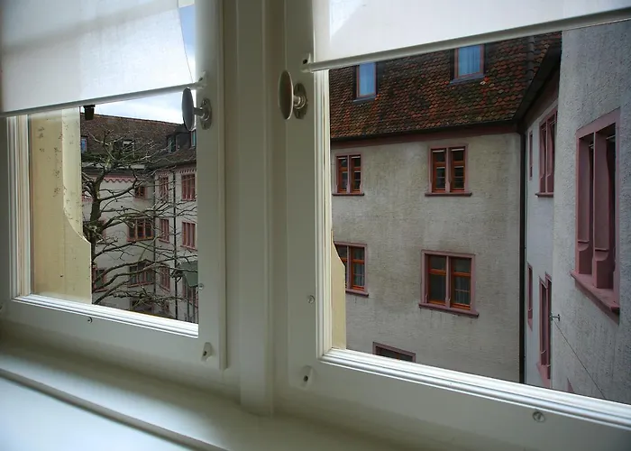 Cheap hotel: Hotel Brasserie Au Violon