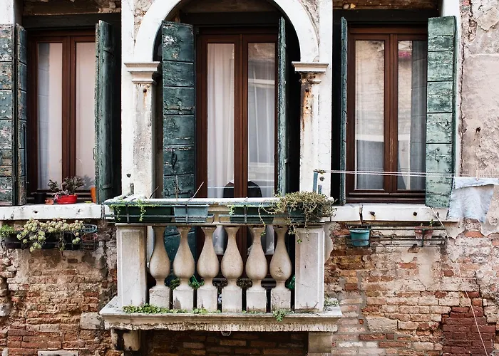  Palazzo Rosa