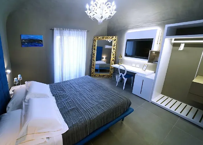  Etna Suite Group