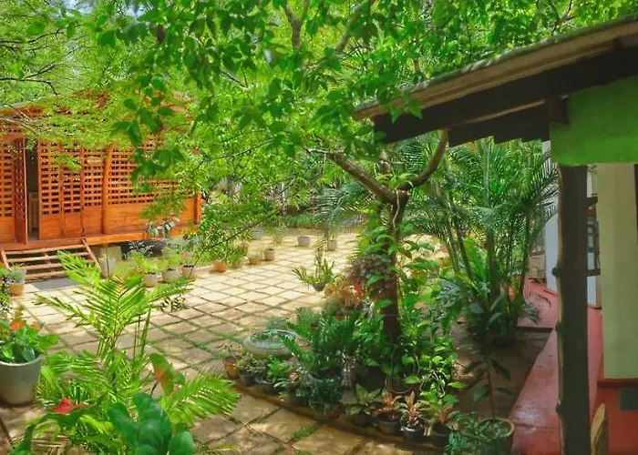 Golden Rainbow Guest House