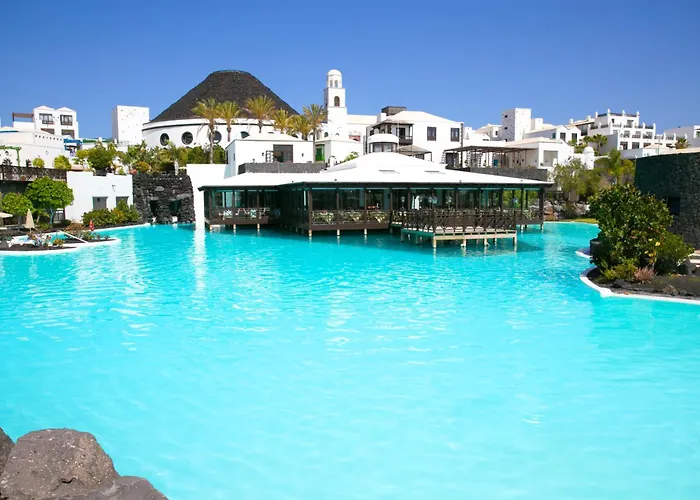 Luxury hotel only: Hotel Livvo Volcan Lanzarote